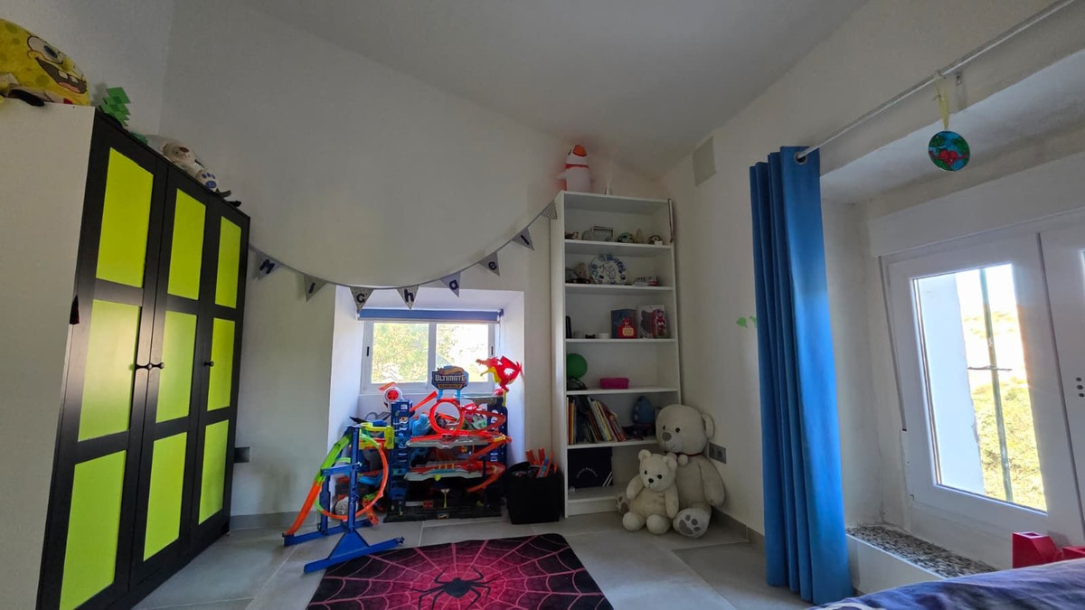 Finca - Cortijo te koop in Pizarra | 5 slaapkamers H5263492