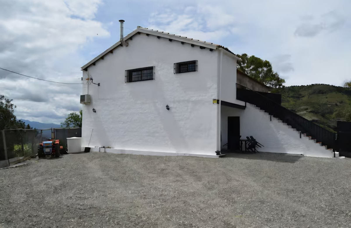 Finca - Cortijo te koop in Pizarra | 5 slaapkamers H5263492