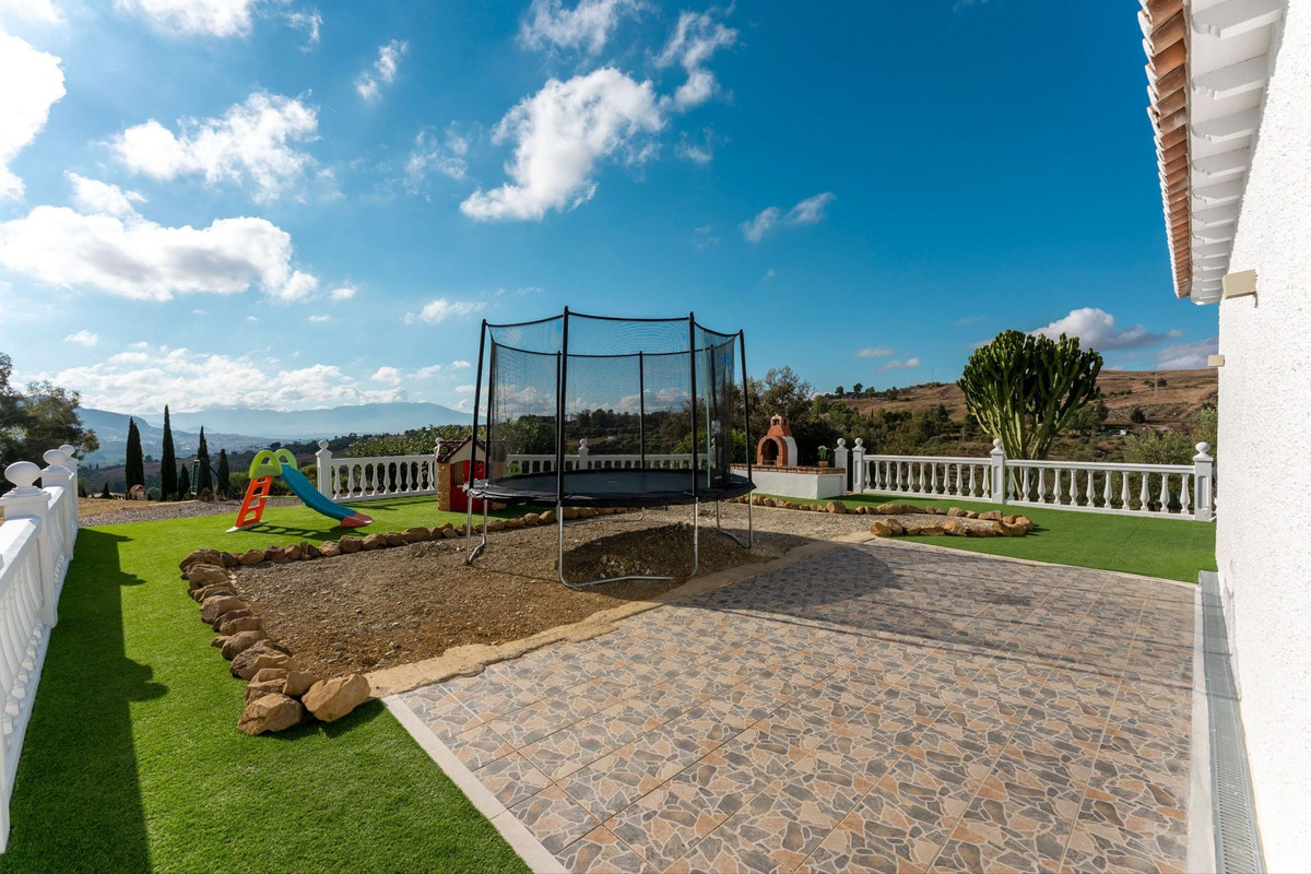 Property main view 40