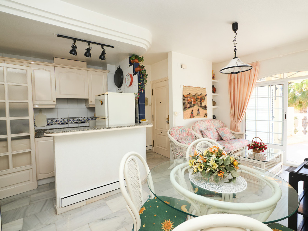 Appartement te koop in Playa de los Locos | 2 slaapkamers H5392096