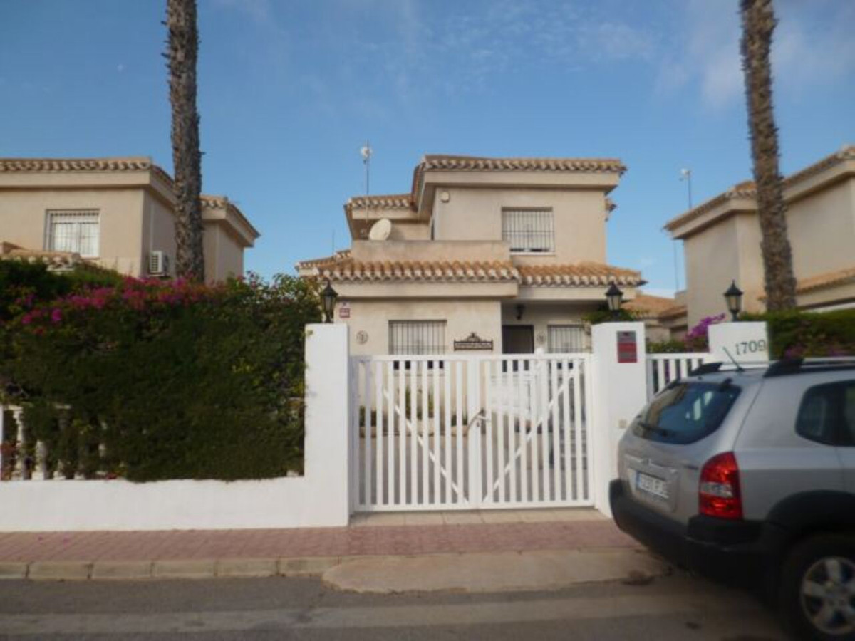 Huis te koop in Playa Flamenca | 3 slaapkamers H5252785