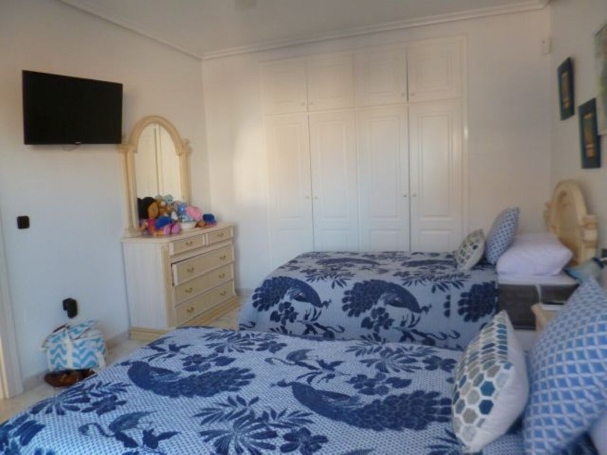 Huis te koop in Playa Flamenca | 3 slaapkamers H5252785