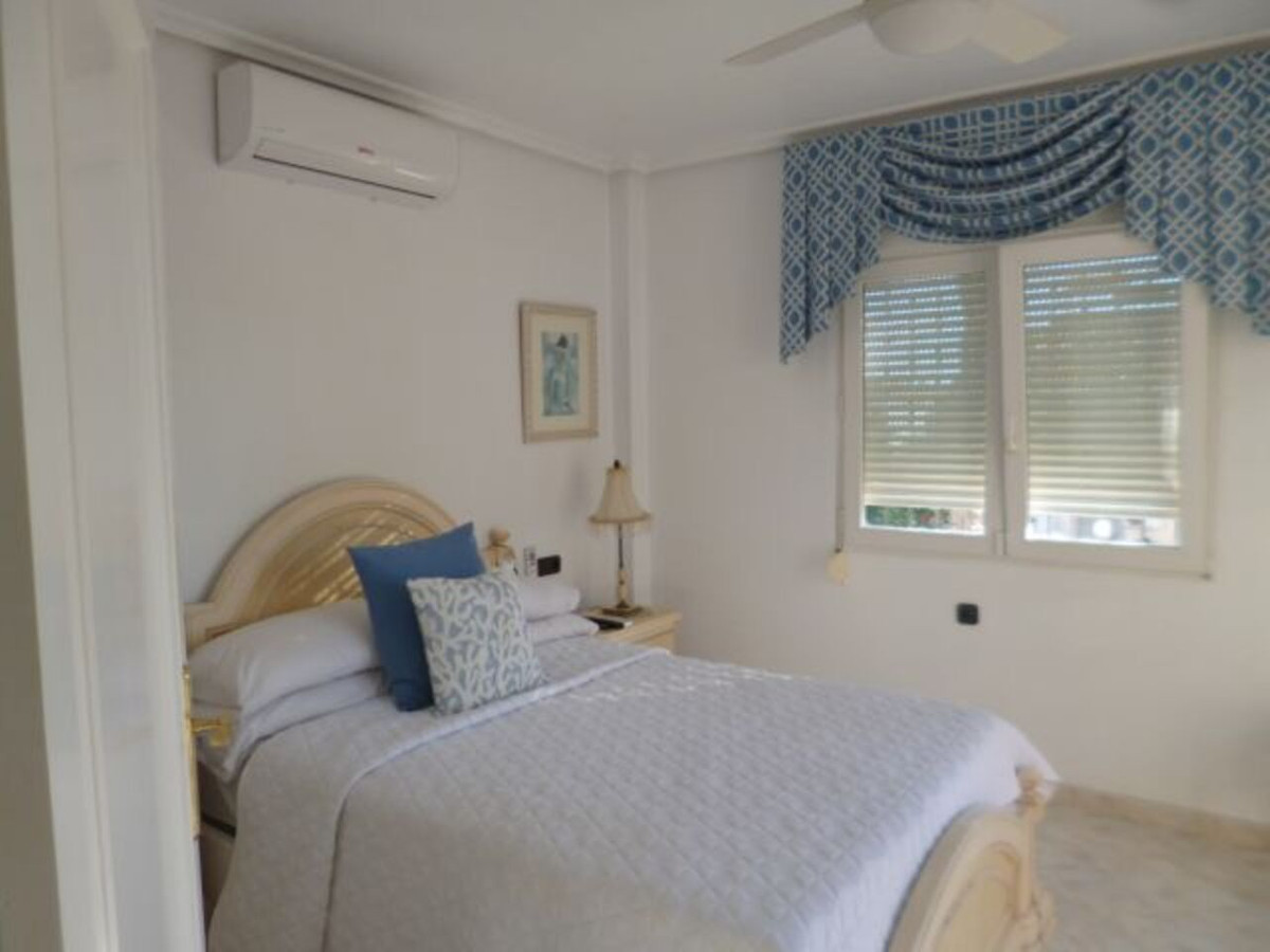 Huis te koop in Playa Flamenca | 3 slaapkamers H5252785