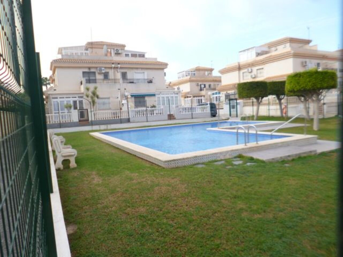 Huis te koop in Playa Flamenca | 3 slaapkamers H5252785