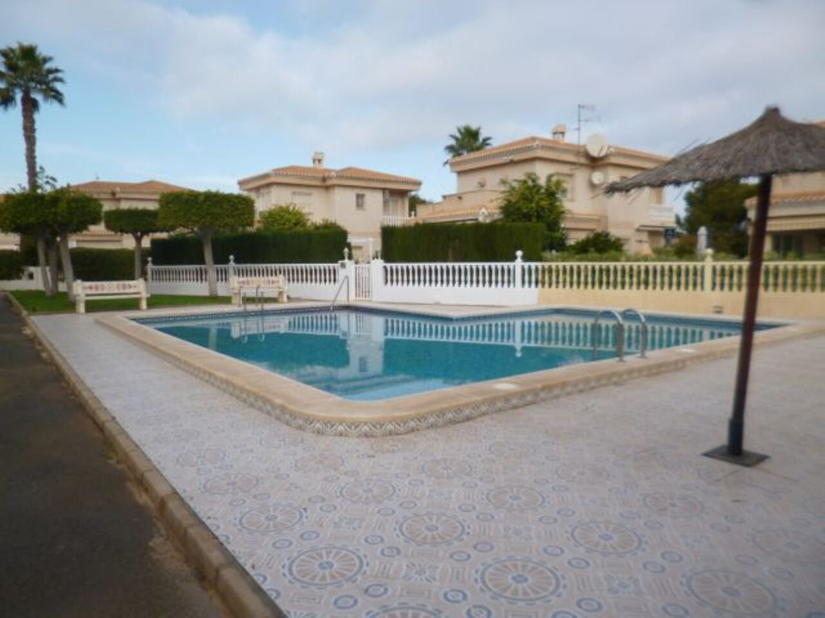 Huis te koop in Playa Flamenca | 3 slaapkamers H5252785