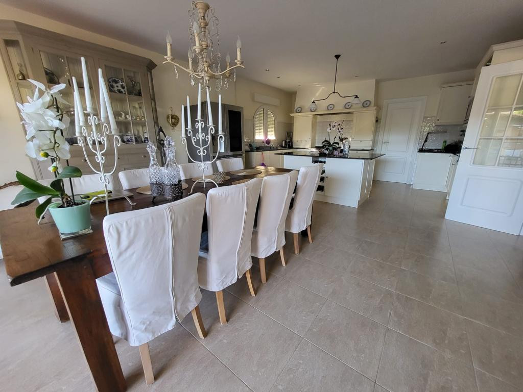 Huis te koop in Playa Flamenca | 4 slaapkamers H5295337