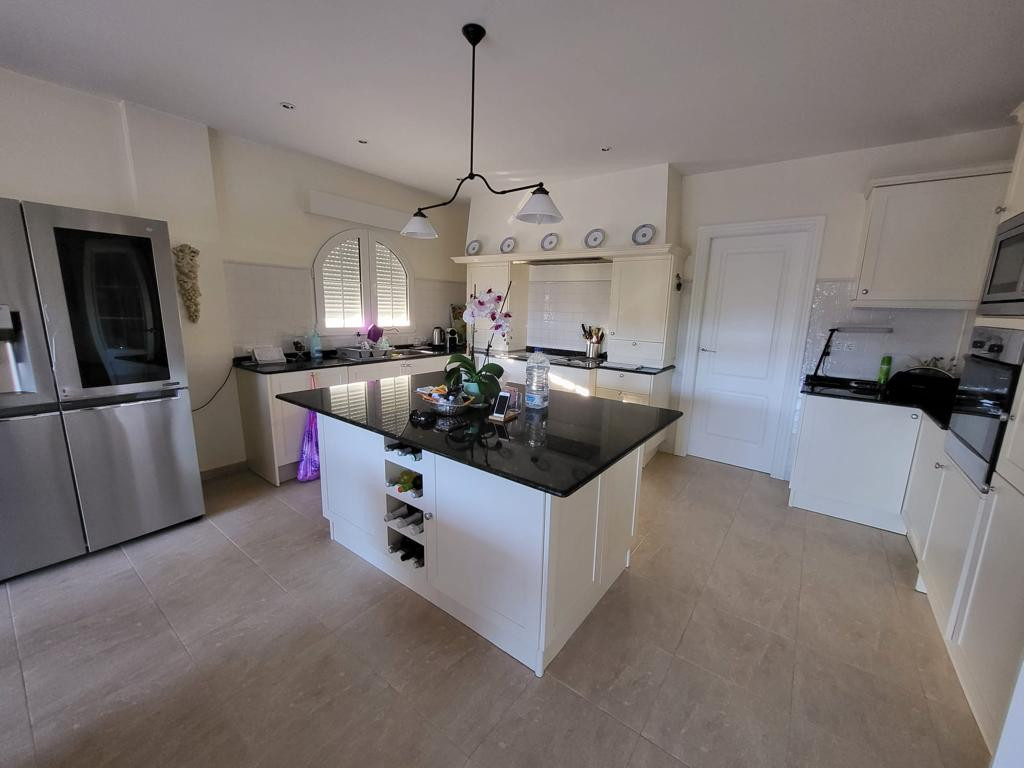 Huis te koop in Playa Flamenca | 4 slaapkamers H5295337