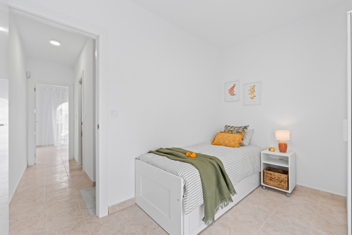 Huis te koop in Playa Flamenca | 2 slaapkamers H5338192