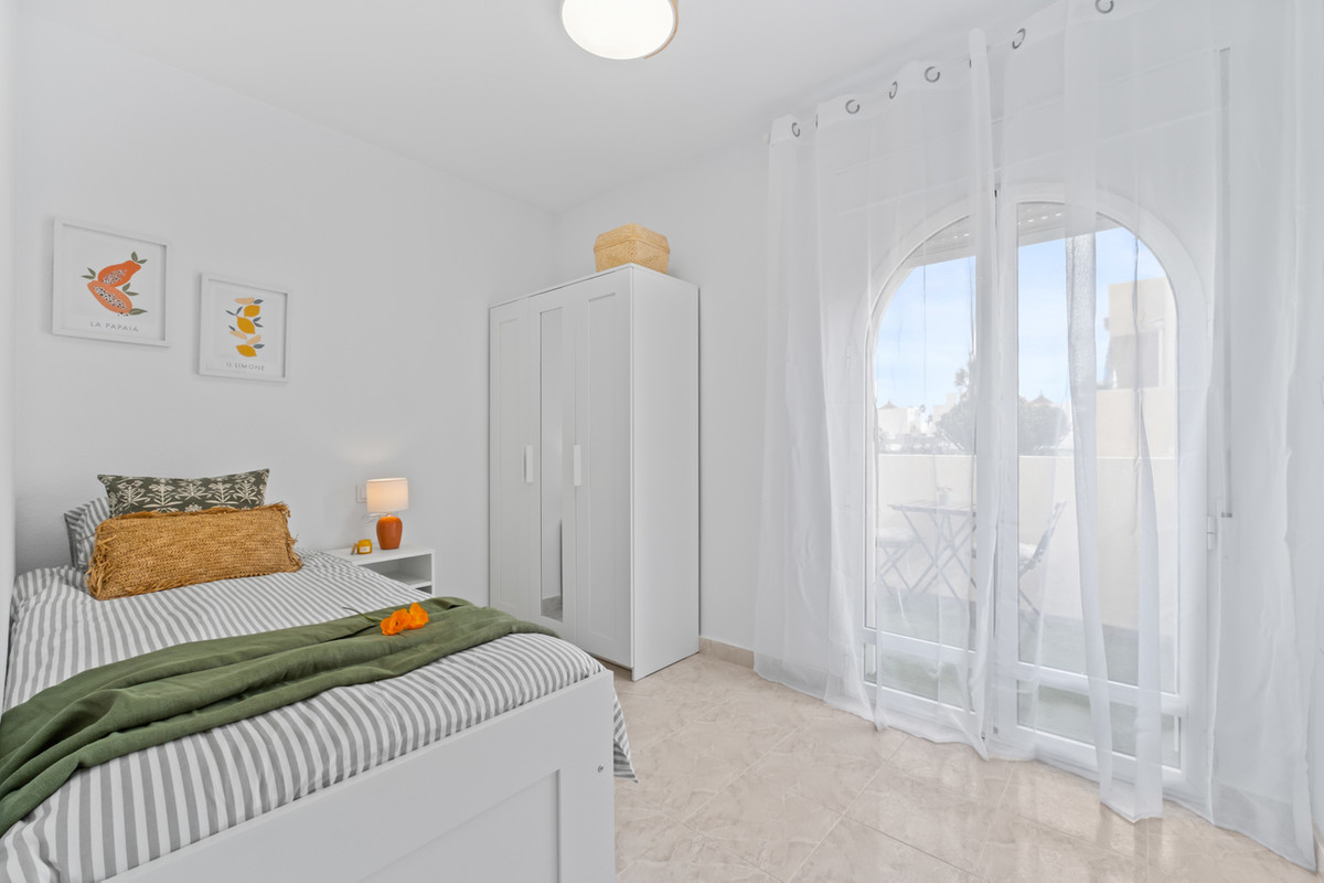 Huis te koop in Playa Flamenca | 2 slaapkamers H5338192
