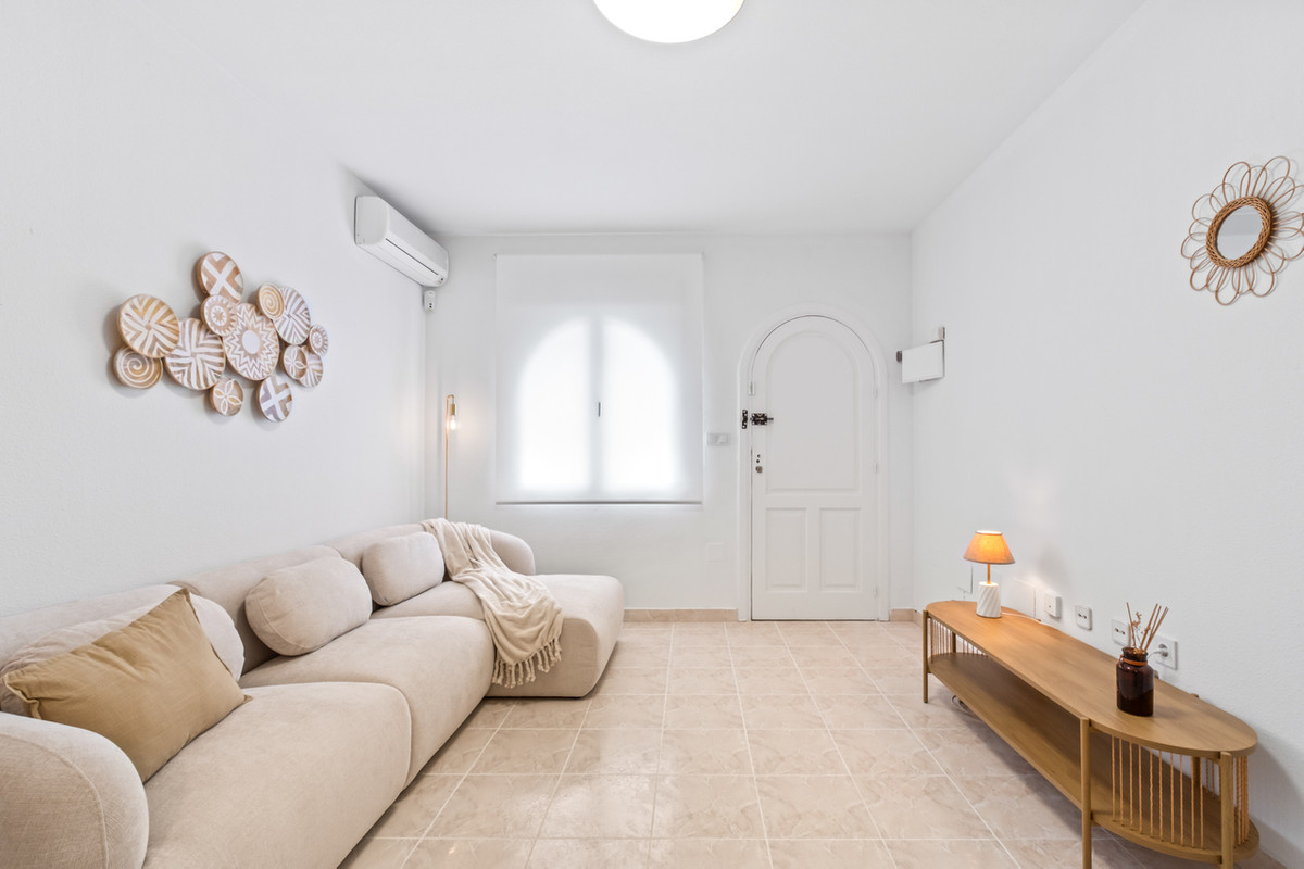 Huis te koop in Playa Flamenca | 2 slaapkamers H5338192