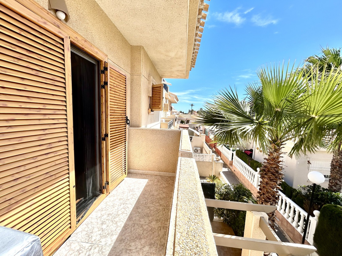 Huis te koop in Playa Flamenca | 2 slaapkamers H5348965