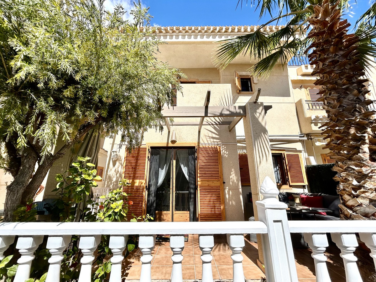 Huis te koop in Playa Flamenca | 2 slaapkamers H5348965