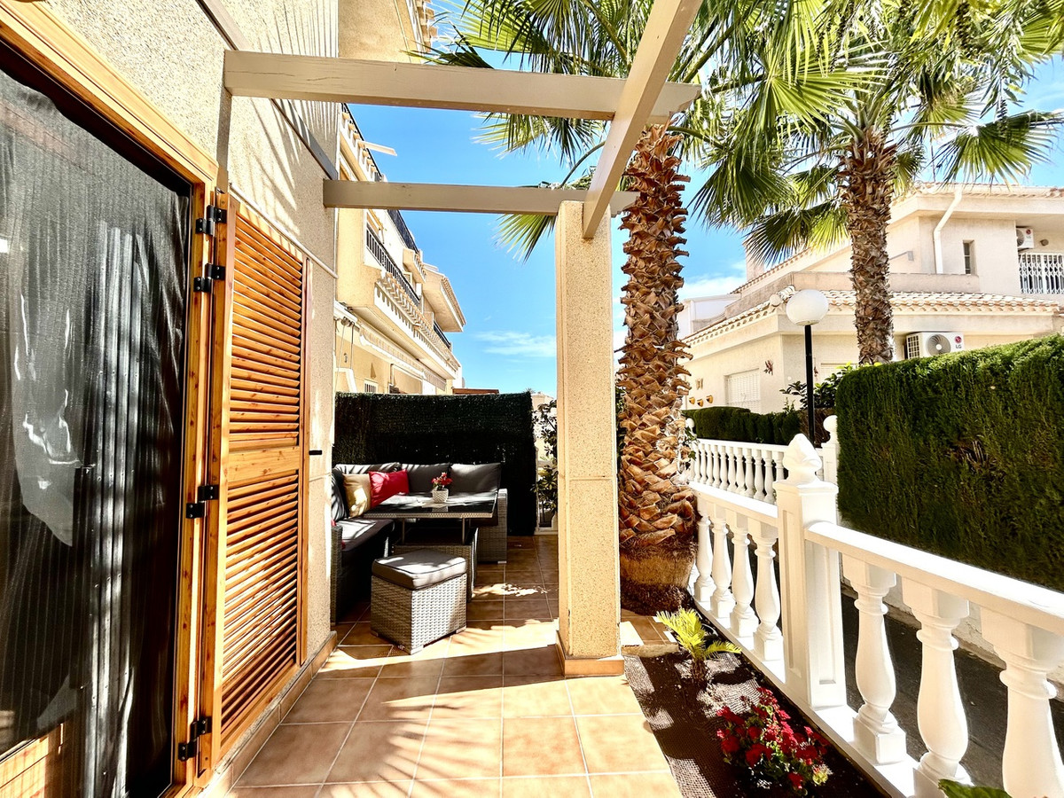 Huis te koop in Playa Flamenca | 2 slaapkamers H5352781