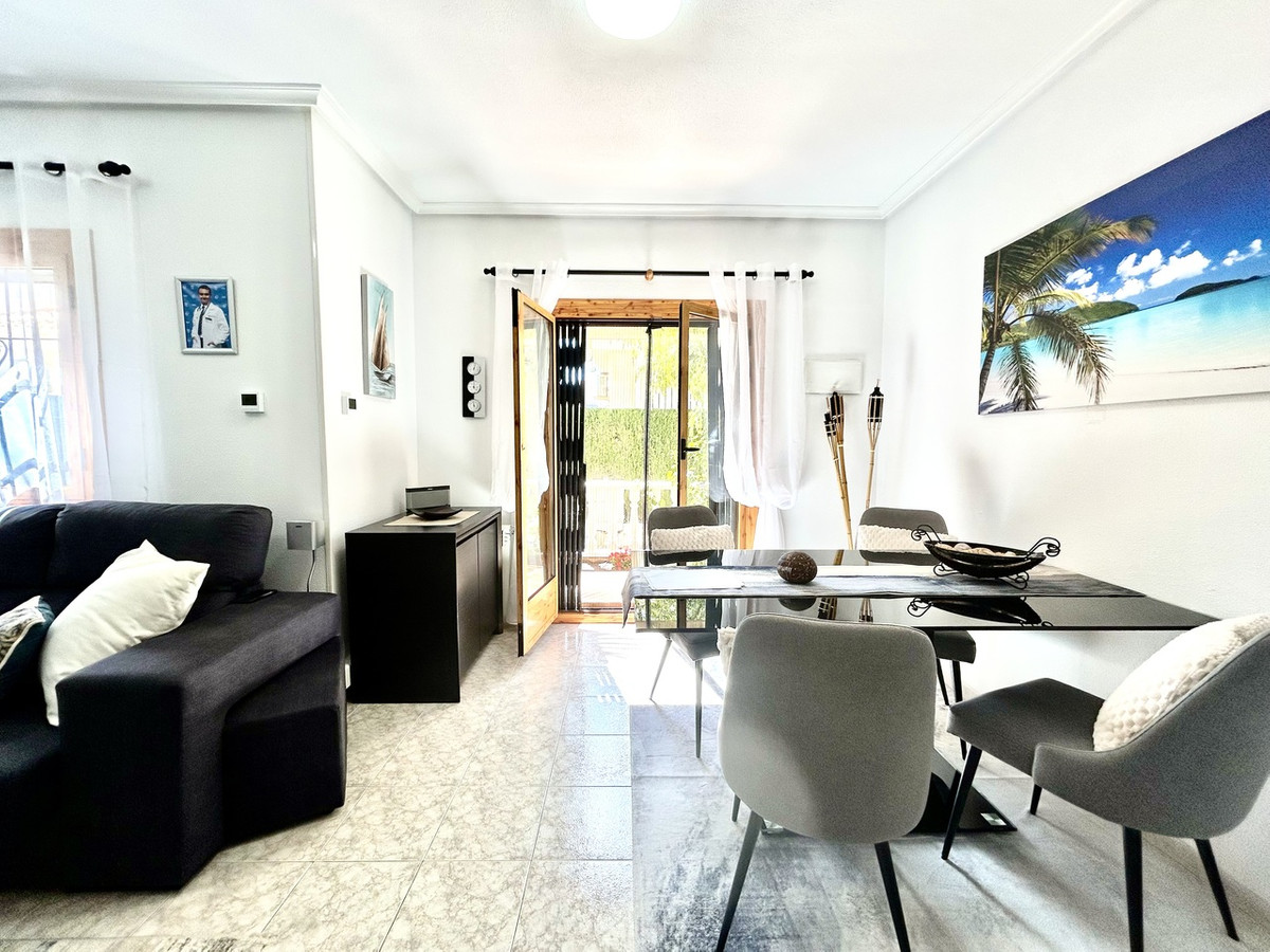 Huis te koop in Playa Flamenca | 2 slaapkamers H5352781