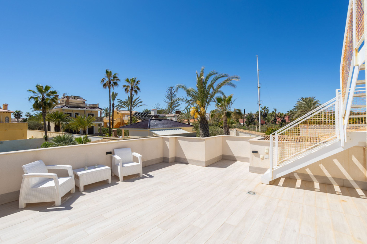 Huis te koop in Playa Flamenca | 3 slaapkamers H5378650