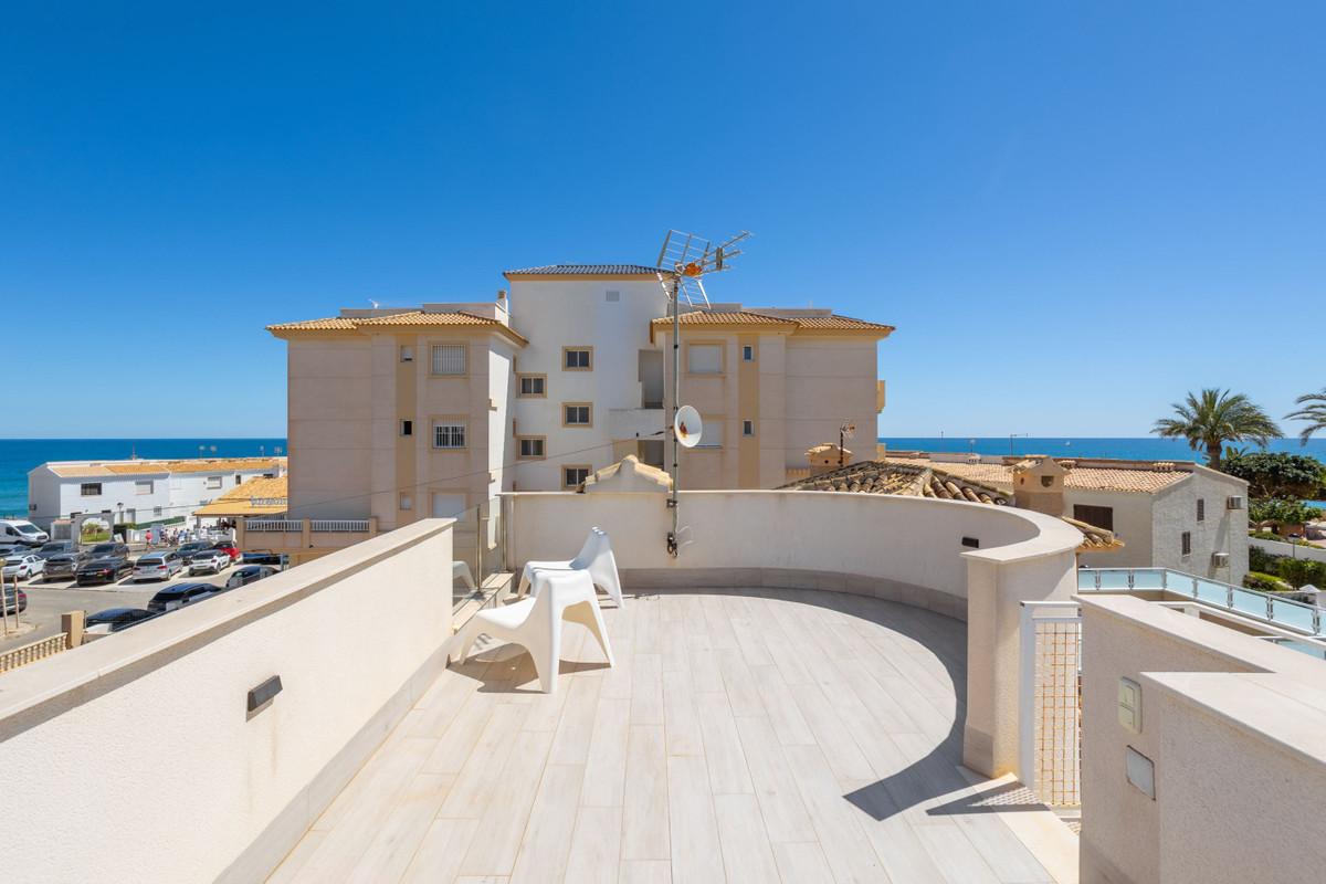 Huis te koop in Playa Flamenca | 3 slaapkamers H5378650