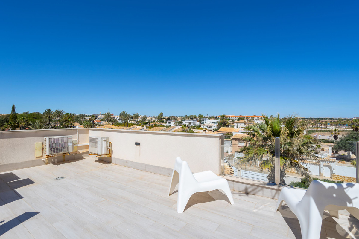 Huis te koop in Playa Flamenca | 3 slaapkamers H5378650