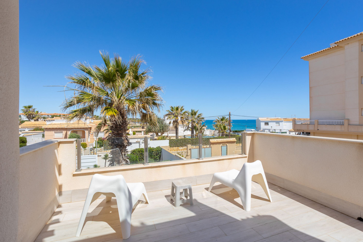 Huis te koop in Playa Flamenca | 3 slaapkamers H5378650
