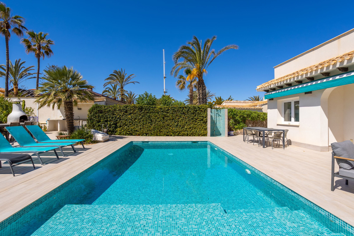 Huis te koop in Playa Flamenca | 3 slaapkamers H5378650