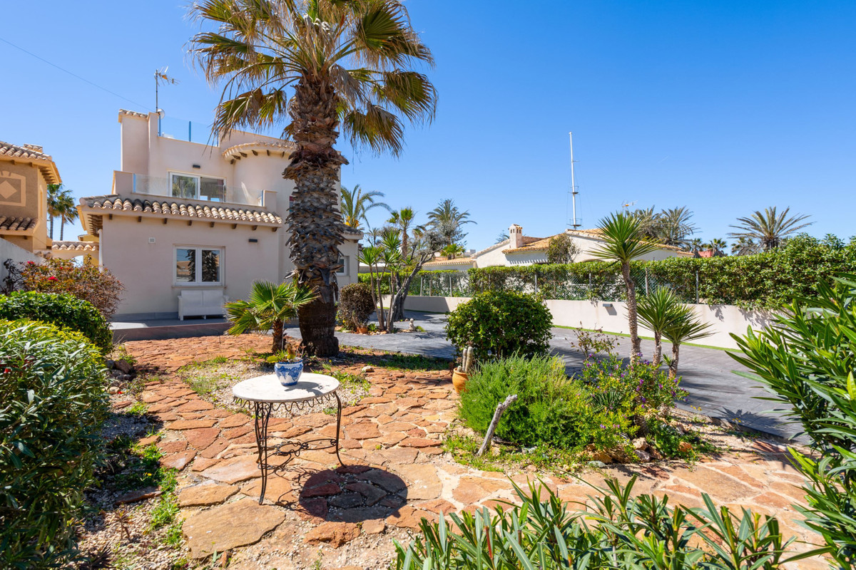 Huis te koop in Playa Flamenca | 3 slaapkamers H5378650