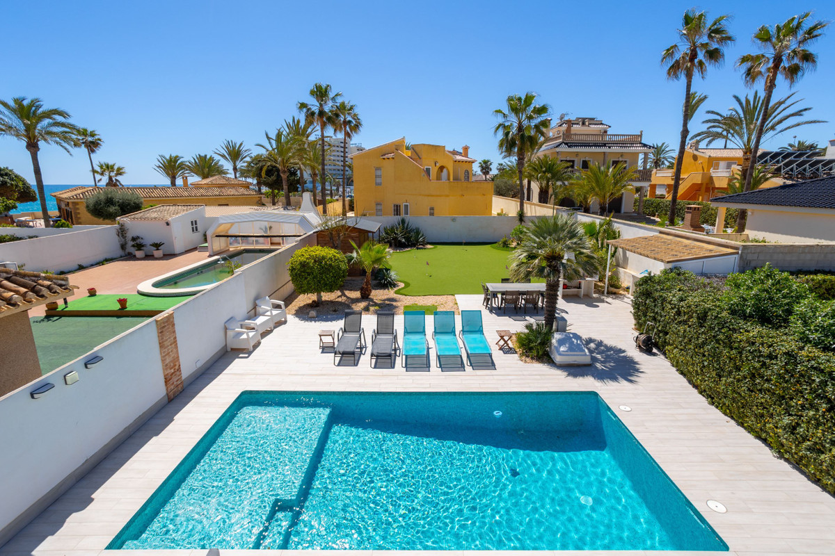 Huis te koop in Playa Flamenca | 3 slaapkamers H5378650
