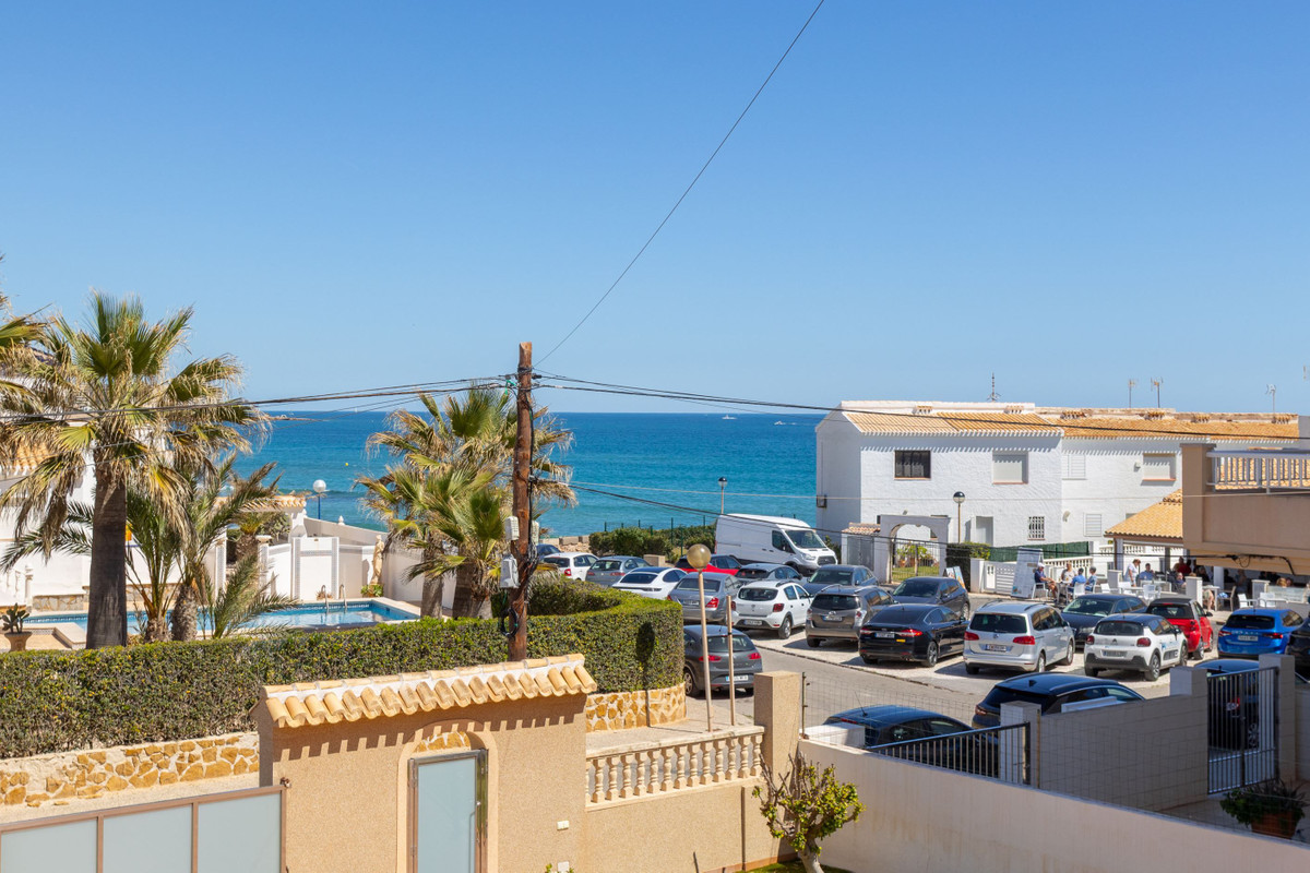Huis te koop in Playa Flamenca | 3 slaapkamers H5378650