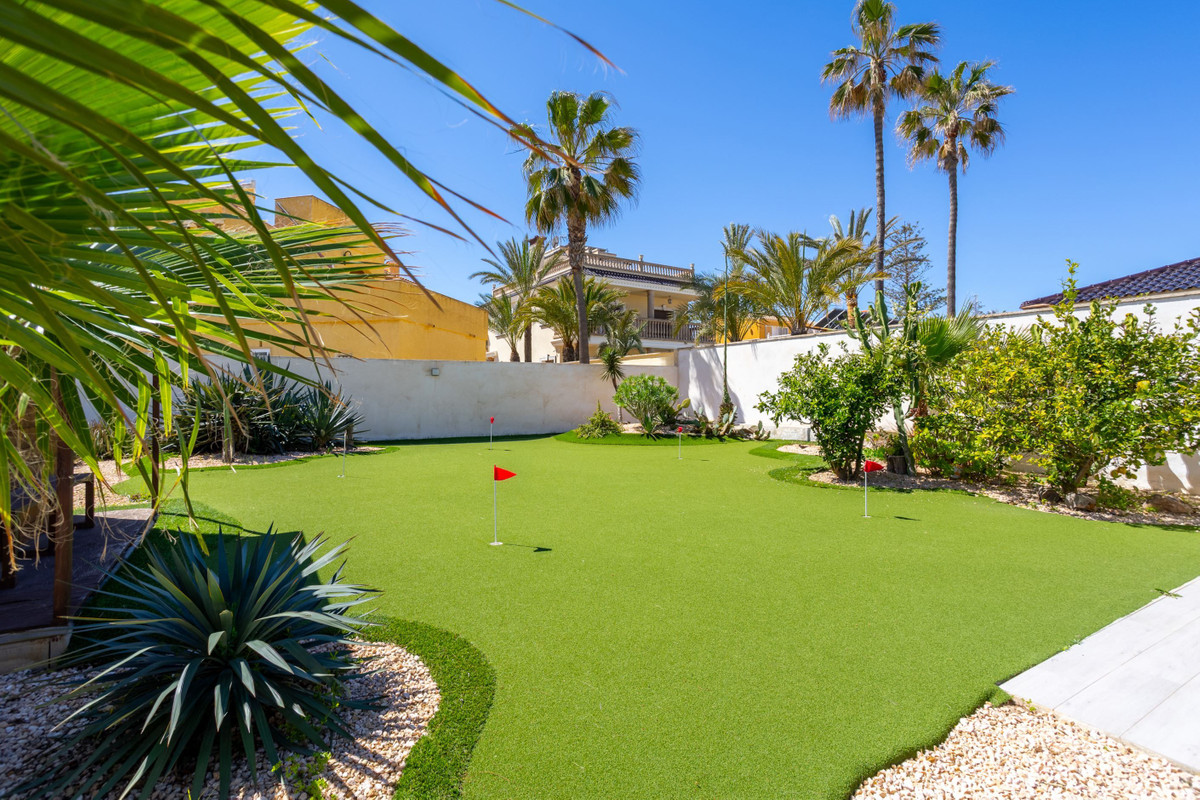 Huis te koop in Playa Flamenca | 3 slaapkamers H5378650