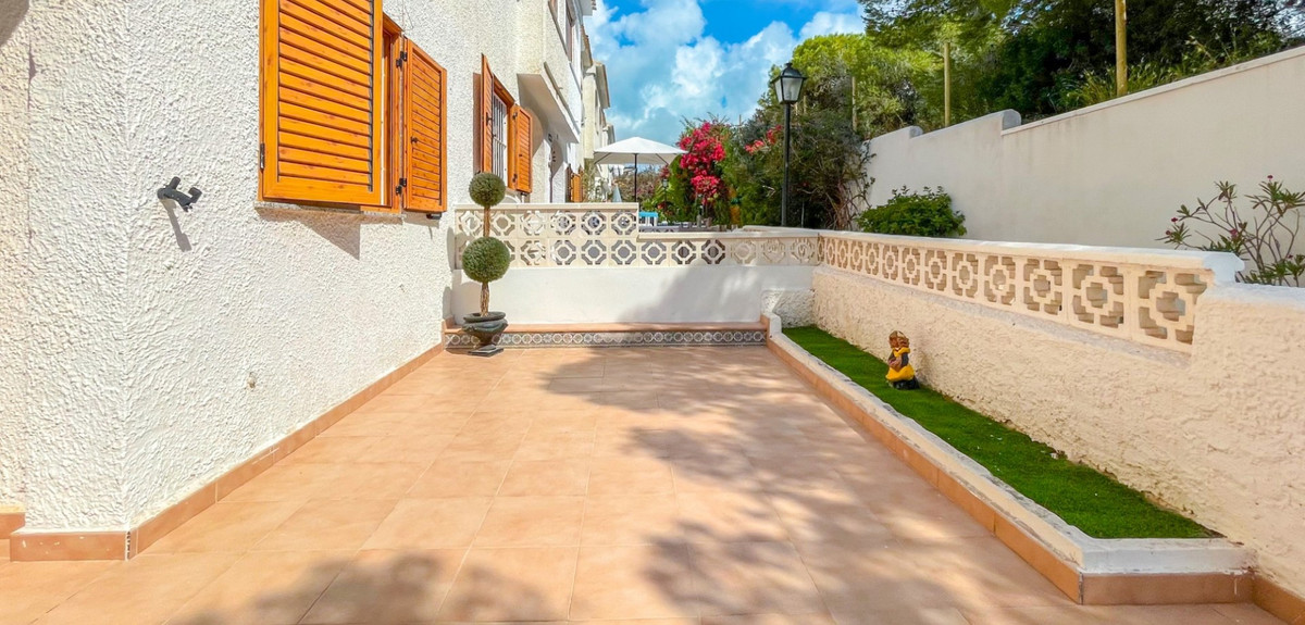 Huis te koop in Playa Flamenca | 2 slaapkamers H5430889