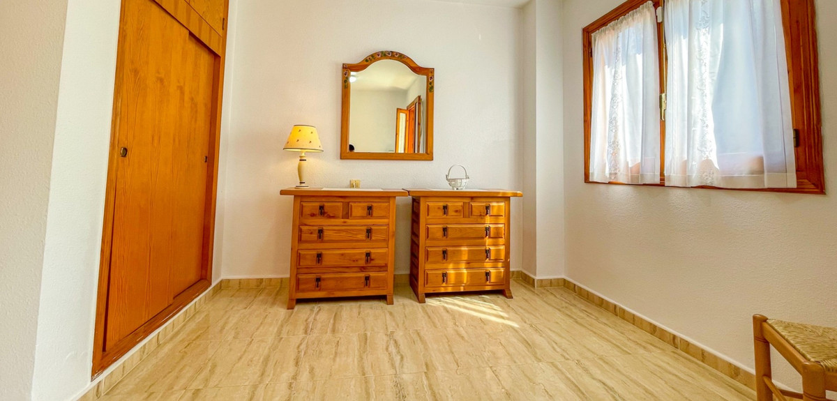 Huis te koop in Playa Flamenca | 2 slaapkamers H5430889