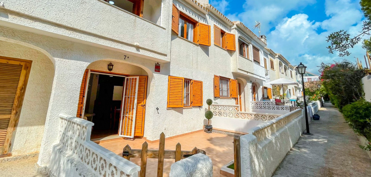 Huis te koop in Playa Flamenca | 2 slaapkamers H5430889