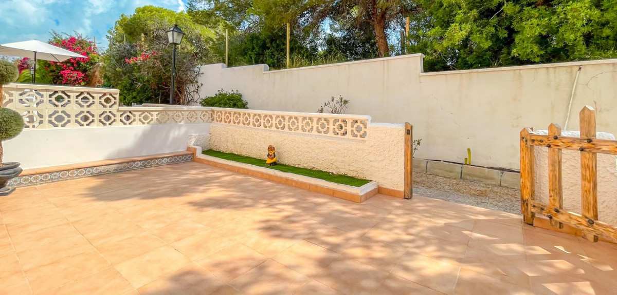 Huis te koop in Playa Flamenca | 2 slaapkamers H5430889