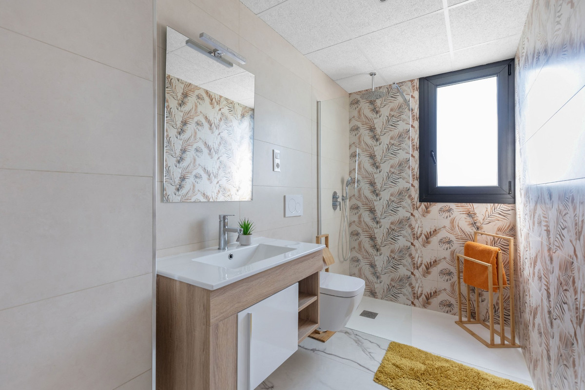 Appartement te koop in Playa Flamenca | 2 slaapkamers H5456377