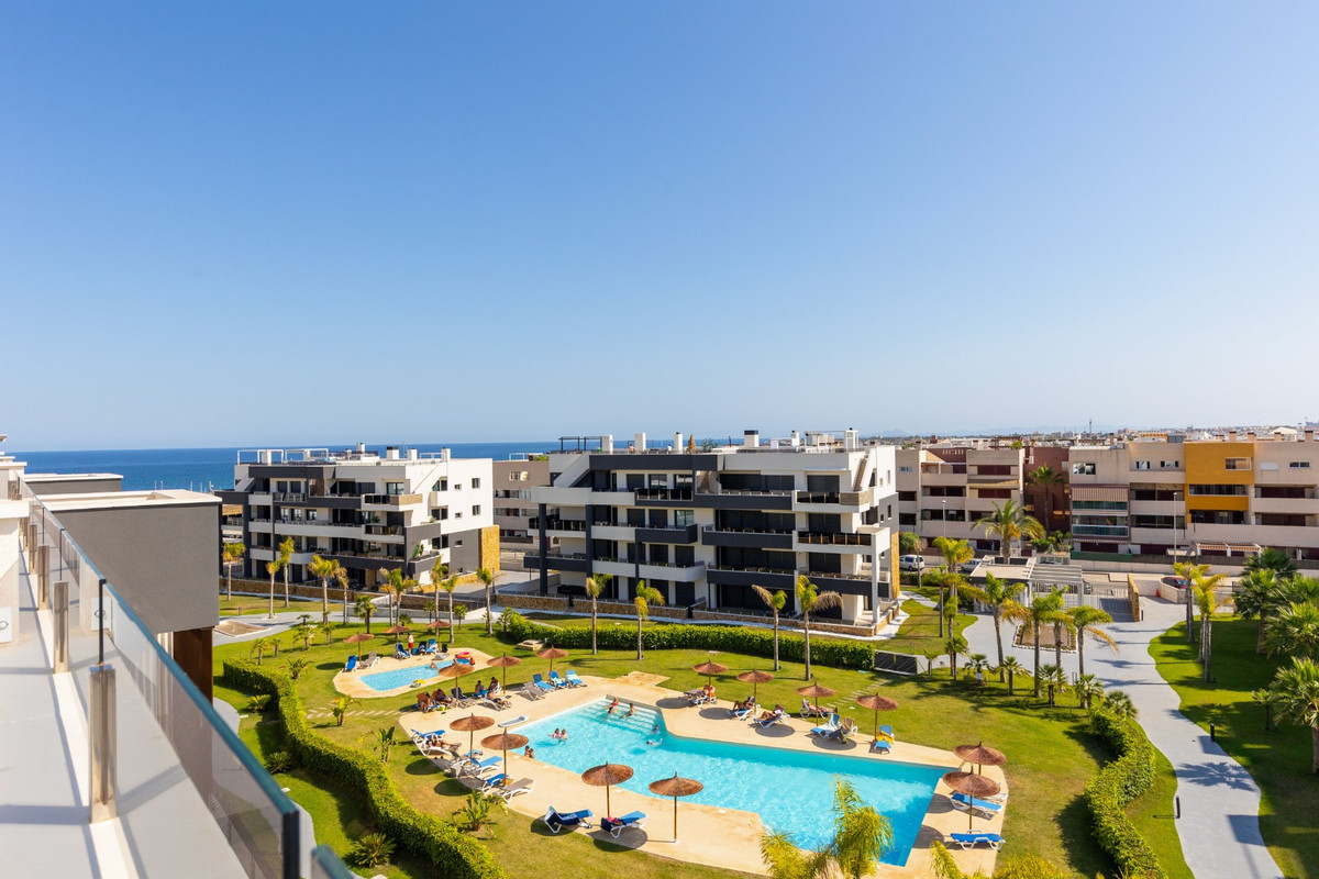 Appartement te koop in Playa Flamenca | 2 slaapkamers H5456377