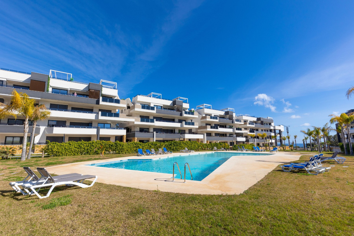Appartement te koop in Playa Flamenca | 2 slaapkamers H5456377