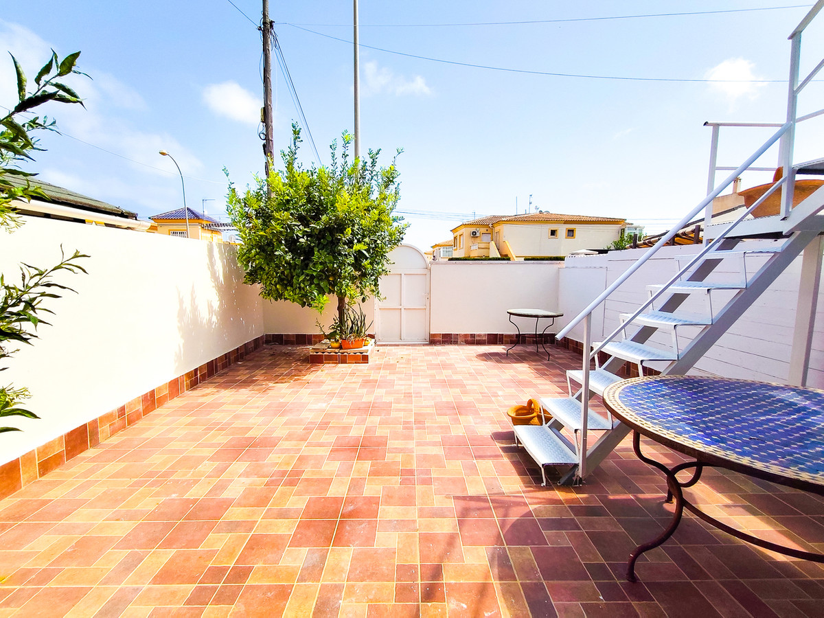 Huis te koop in Playa Flamenca | 3 slaapkamers H5461135