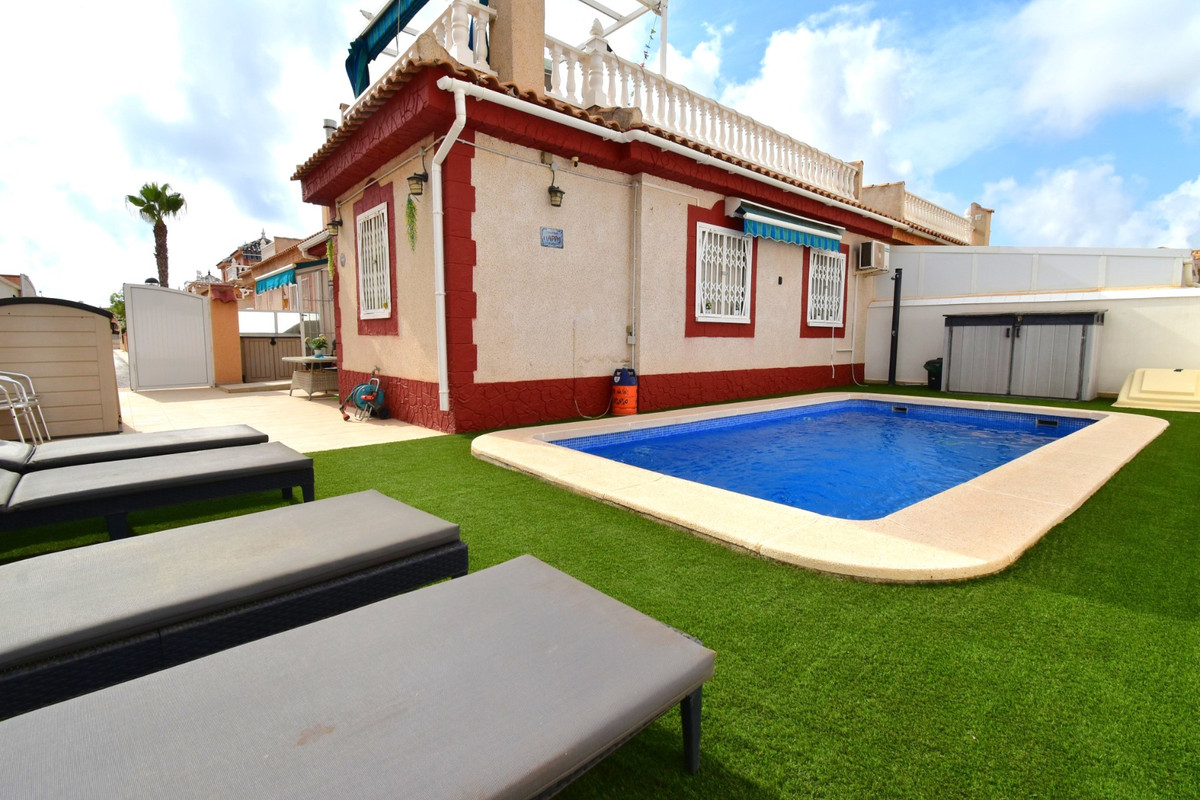 Huis te koop in Playa Flamenca | 2 slaapkamers H5463265