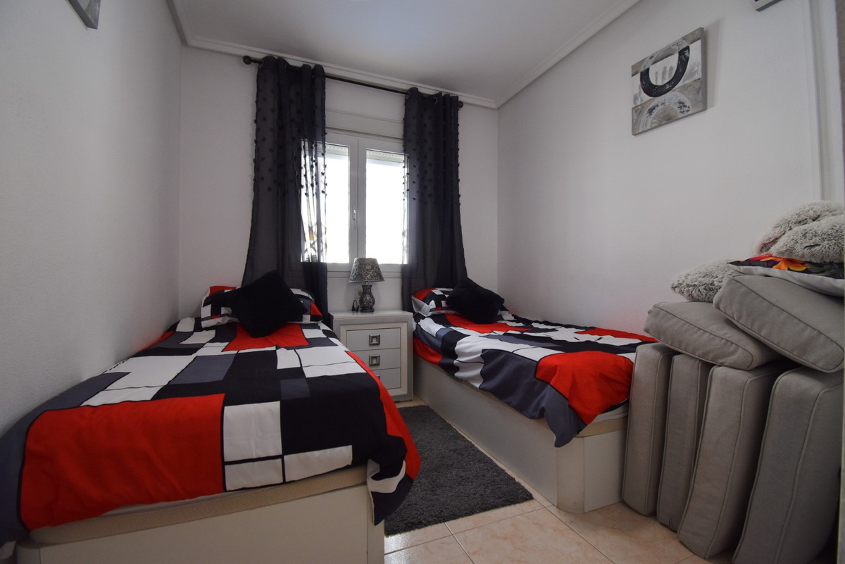 Huis te koop in Playa Flamenca | 2 slaapkamers H5463265