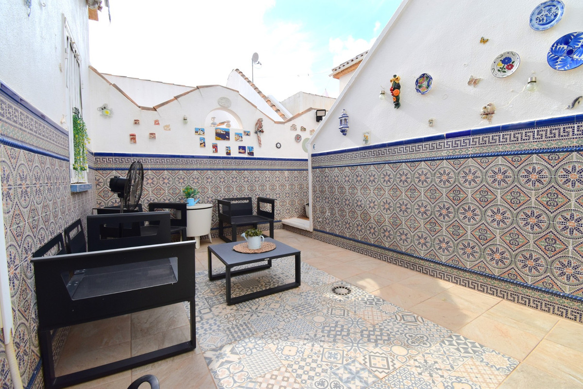 Huis te koop in Playa Flamenca | 2 slaapkamers H5463265