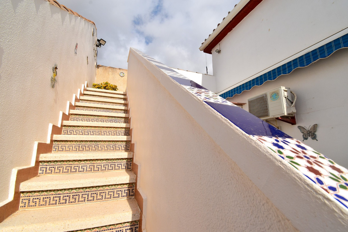 Huis te koop in Playa Flamenca | 2 slaapkamers H5463265