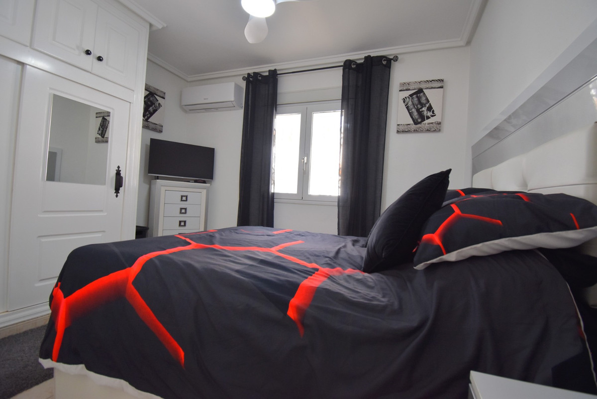 Huis te koop in Playa Flamenca | 2 slaapkamers H5463265