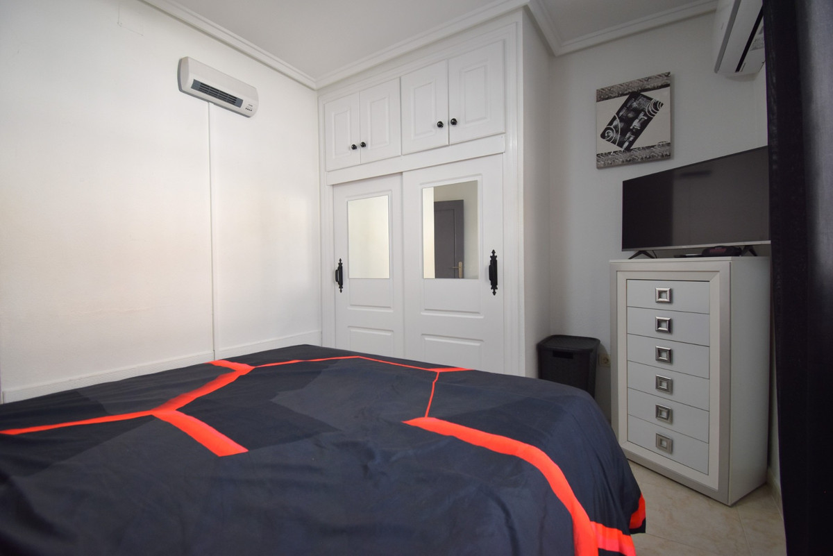 Huis te koop in Playa Flamenca | 2 slaapkamers H5463265