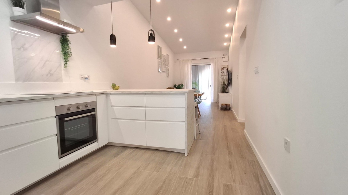 Huis te koop in Playa Flamenca | 3 slaapkamers H5465086