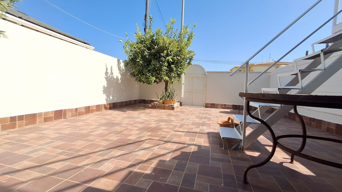 Huis te koop in Playa Flamenca | 3 slaapkamers H5465086