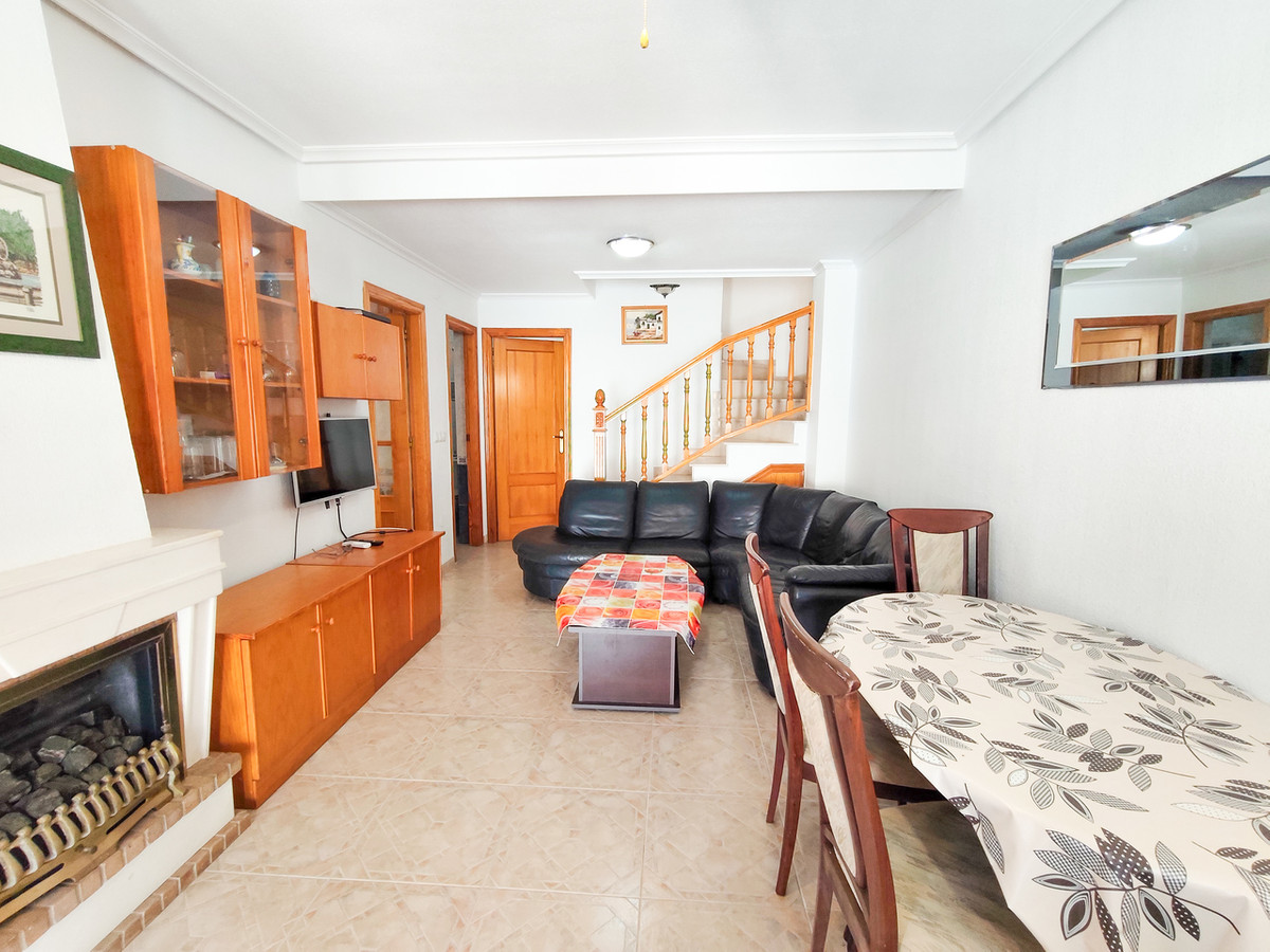 Huis te koop in Playa Flamenca | 2 slaapkamers H5481004