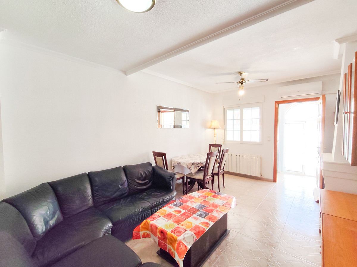 Huis te koop in Playa Flamenca | 2 slaapkamers H5481004