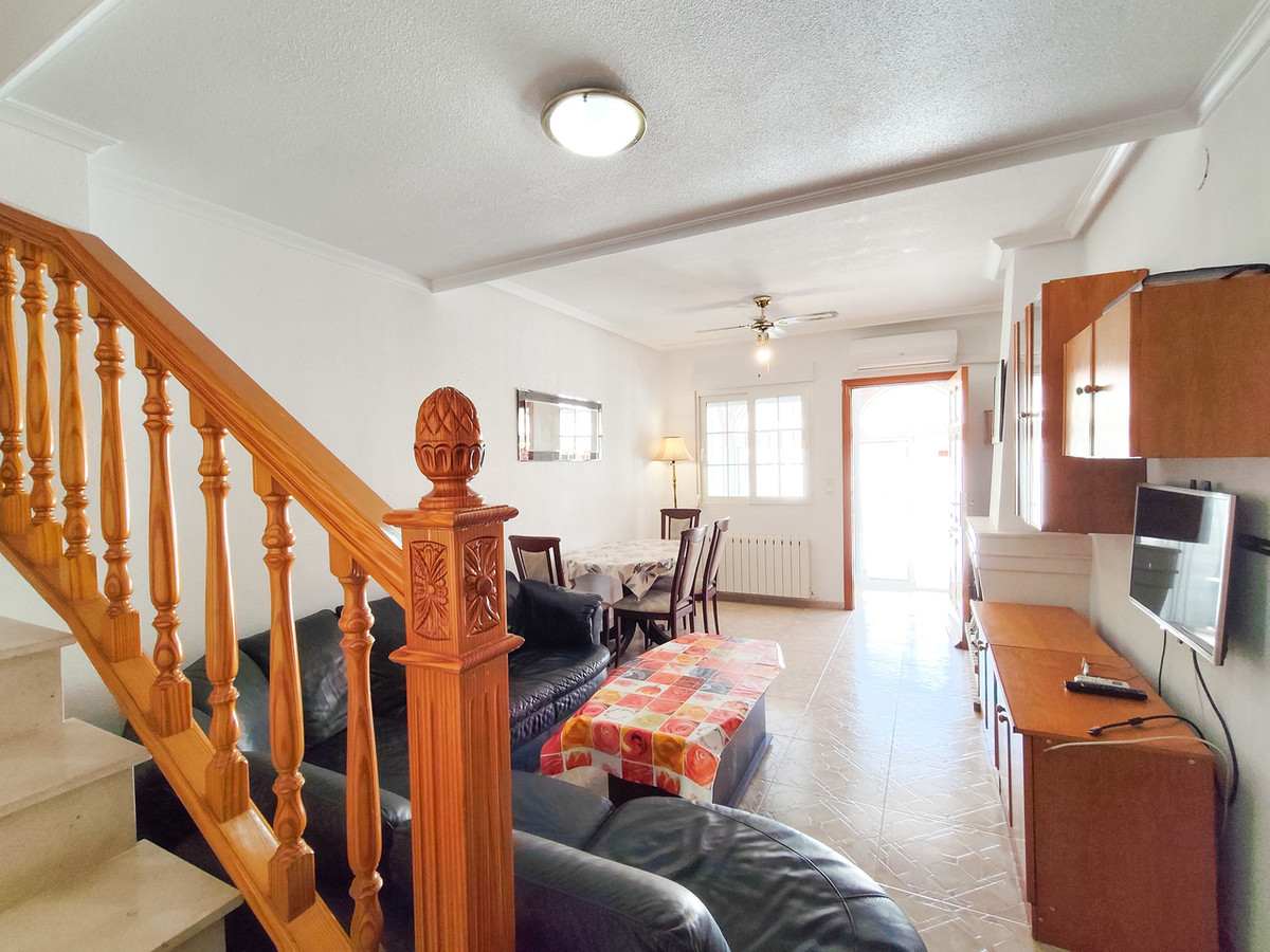 Huis te koop in Playa Flamenca | 2 slaapkamers H5481004