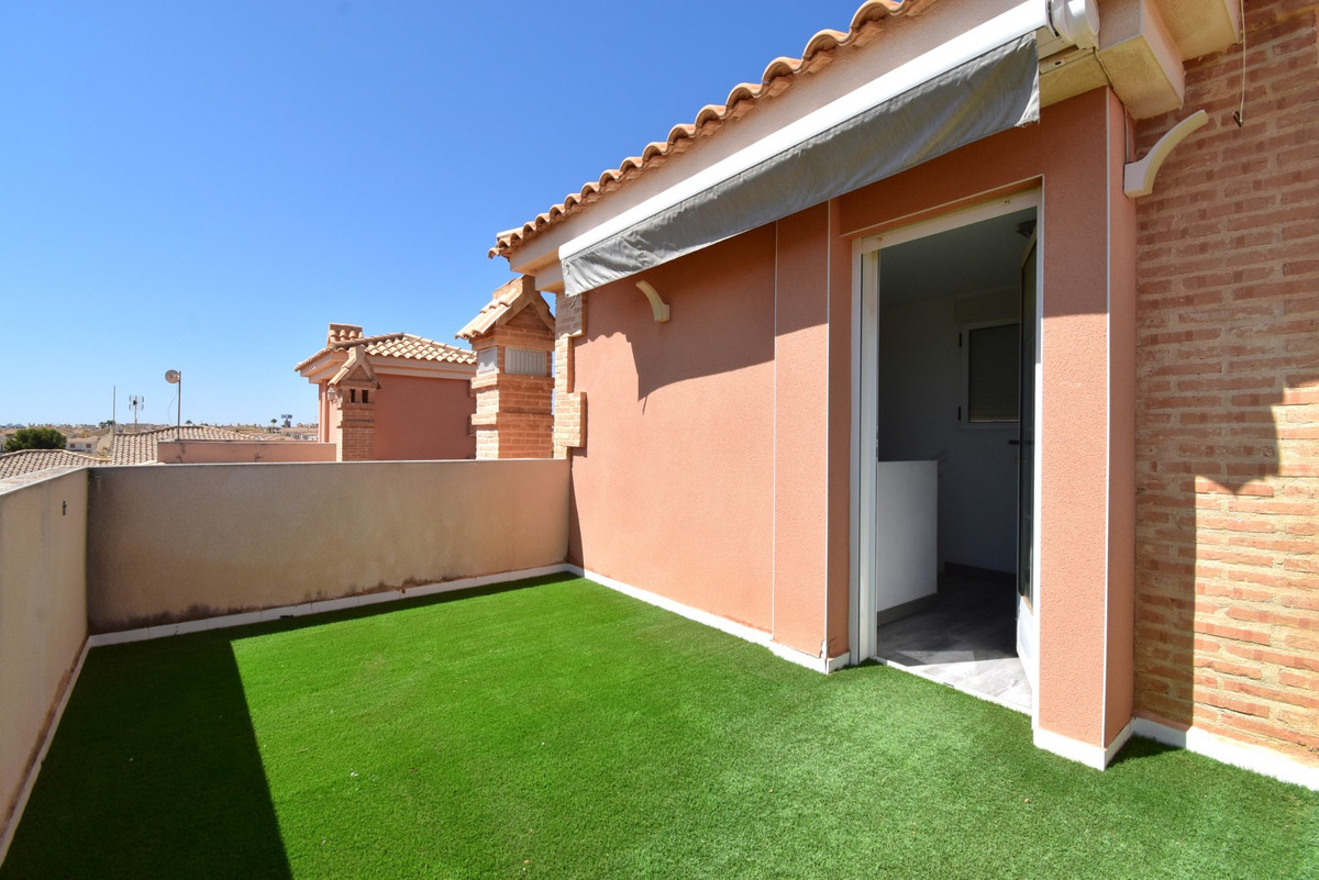 Huis te koop in Playa Flamenca | 3 slaapkamers H5483809