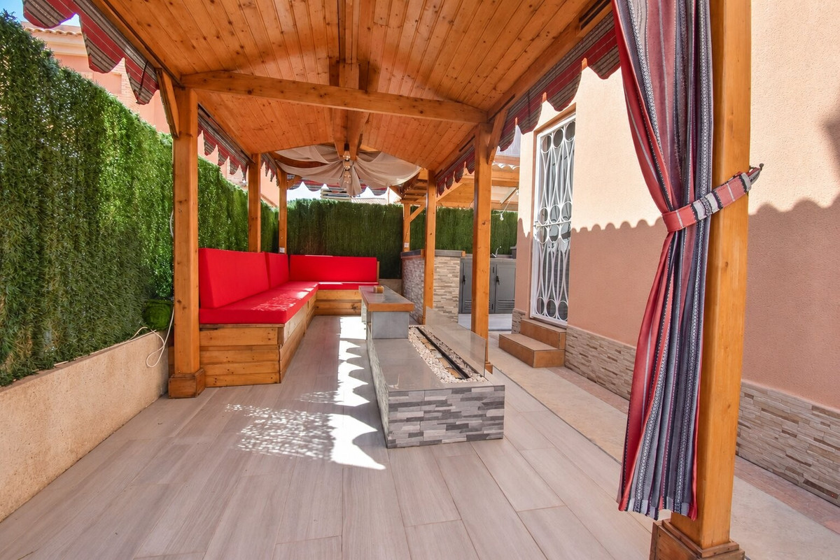 Huis te koop in Playa Flamenca | 3 slaapkamers H5483809