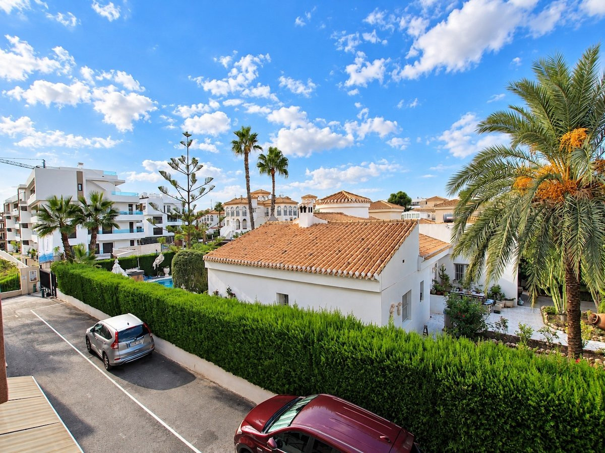 Huis te koop in Playa Flamenca | 3 slaapkamers H5517265