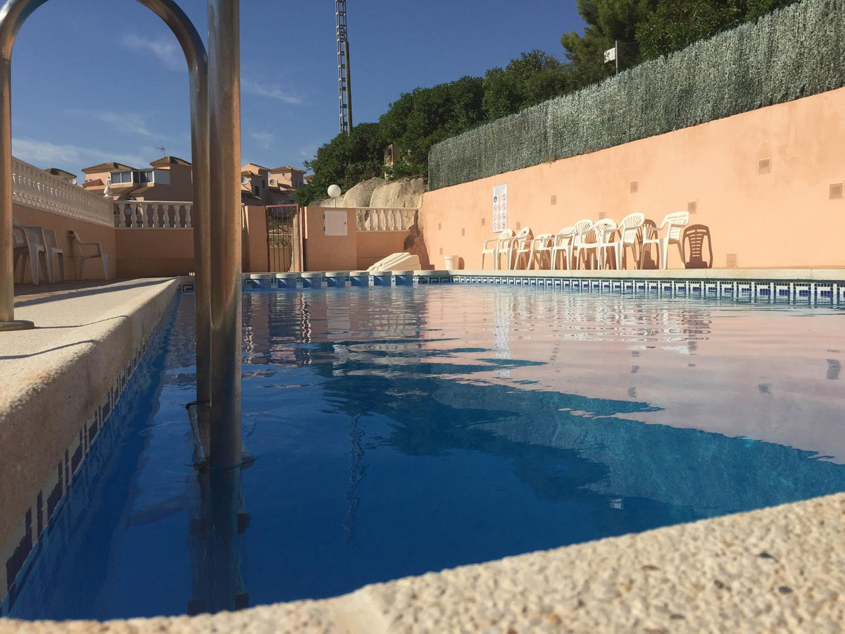 Appartement te koop in Playa Flamenca | 3 slaapkamers H5517952